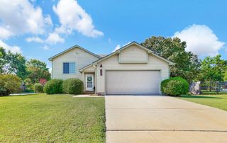 2469 S Linden St, Wichita, KS 67210