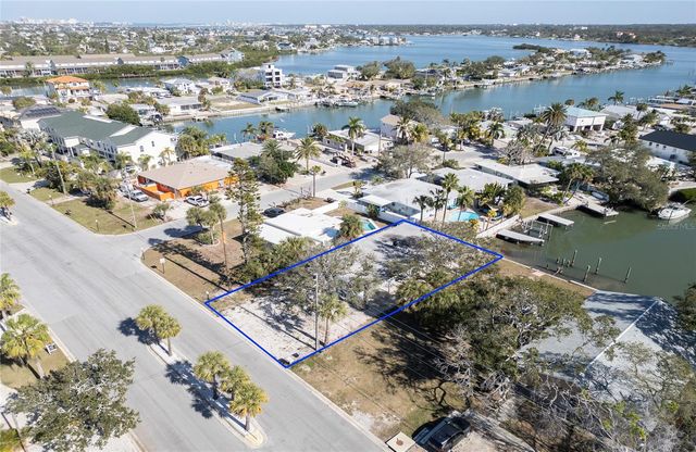 717 E GULF BOULEVARD 2, Indian Rocks Beach, FL 33785