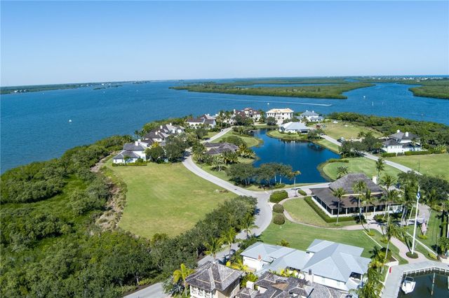 9205 Marsh Island Drive, Vero Beach, FL 32963