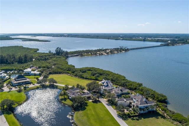 9205 Marsh Island Drive, Vero Beach, FL 32963