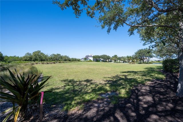 9205 Marsh Island Drive, Vero Beach, FL 32963