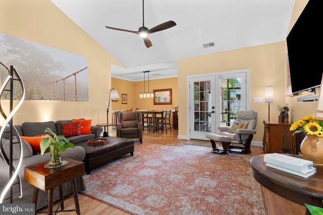 248 CARRIAGE CHASE CIR, Warrenton, VA 20186
