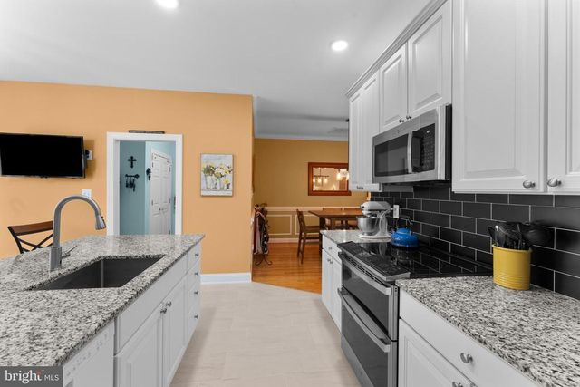 248 CARRIAGE CHASE CIR, Warrenton, VA 20186
