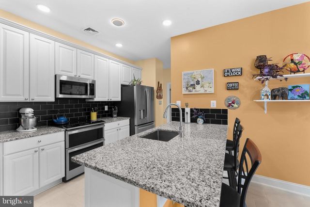 248 CARRIAGE CHASE CIR, Warrenton, VA 20186