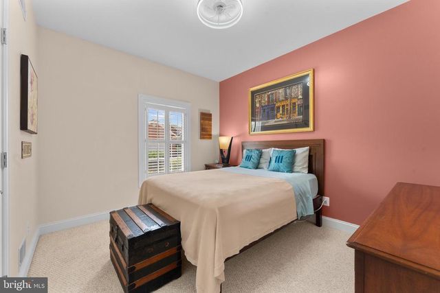248 CARRIAGE CHASE CIR, Warrenton, VA 20186