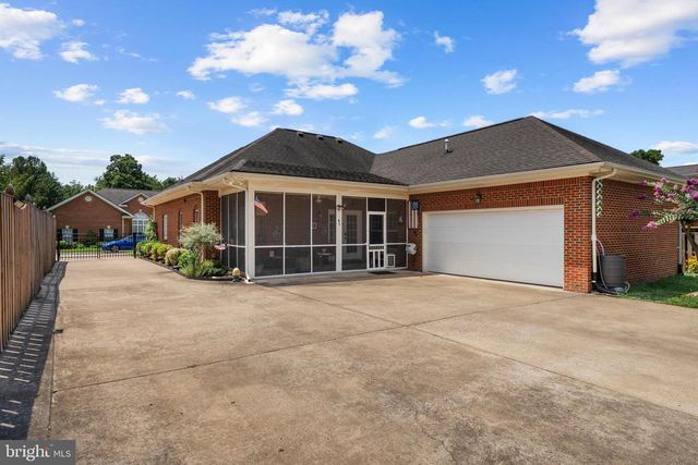 248 CARRIAGE CHASE CIR, Warrenton, VA 20186