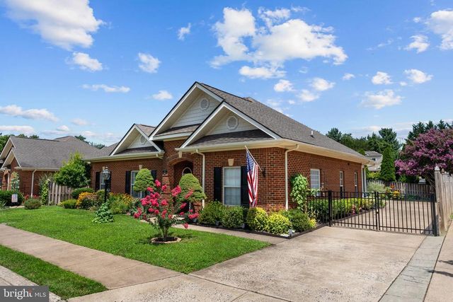 248 CARRIAGE CHASE CIR, Warrenton, VA 20186