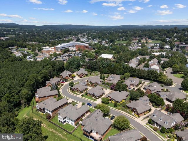 248 CARRIAGE CHASE CIR, Warrenton, VA 20186
