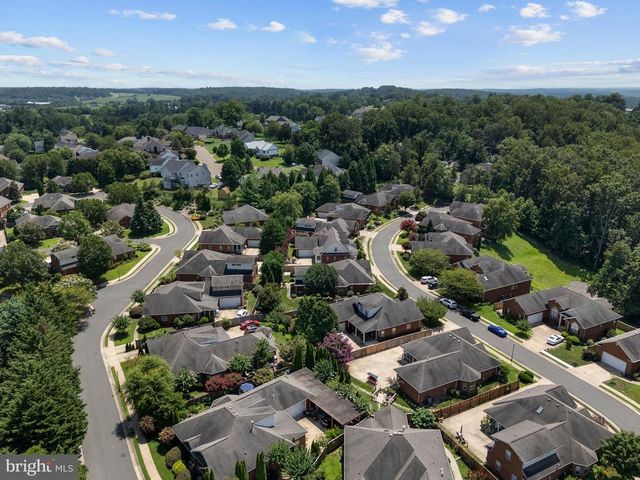 248 CARRIAGE CHASE CIR, Warrenton, VA 20186
