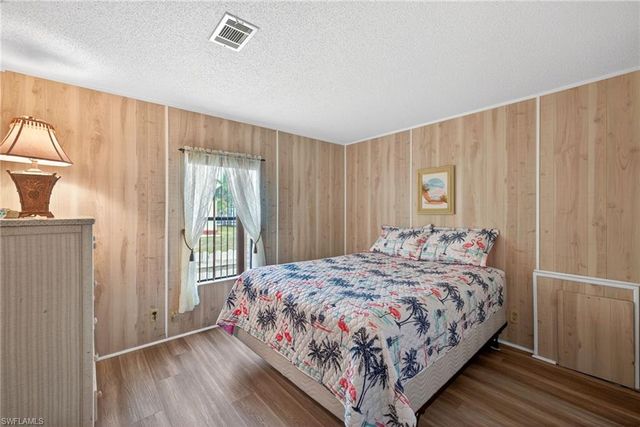 10220 Wales LOOP, Bonita Springs, FL 34135
