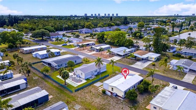 10220 Wales LOOP, Bonita Springs, FL 34135