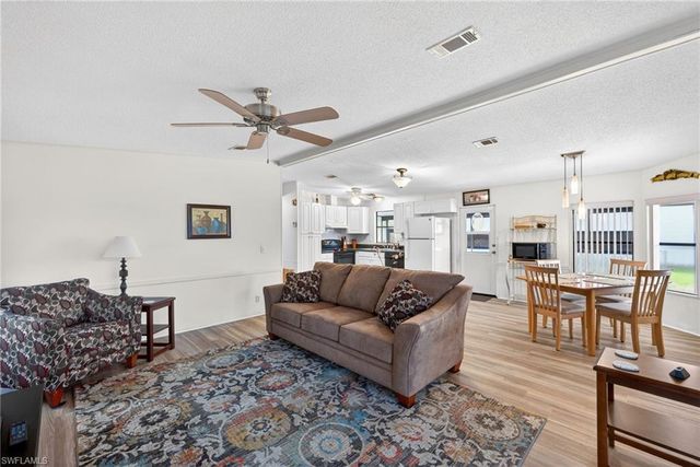 10220 Wales LOOP, Bonita Springs, FL 34135