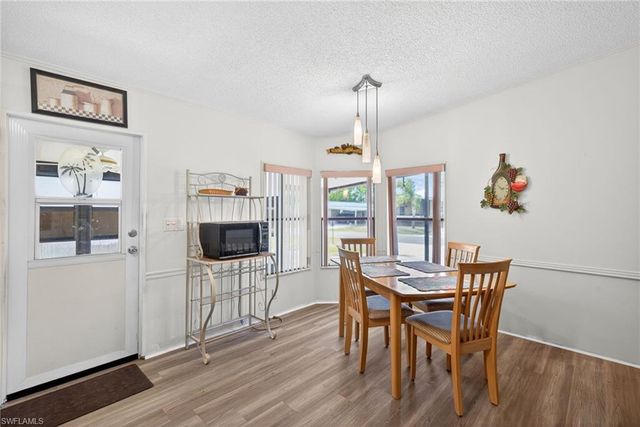 10220 Wales LOOP, Bonita Springs, FL 34135