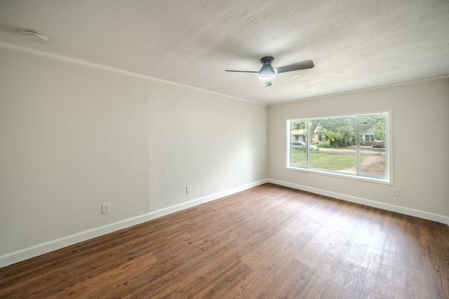 10513 Aledo Drive, Dallas, TX 75228