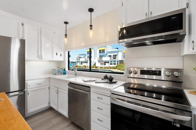 601 Portofino Lane, Foster City, CA 94404