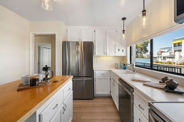 601 Portofino Lane, Foster City, CA 94404
