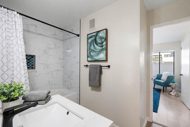 601 Portofino Lane, Foster City, CA 94404