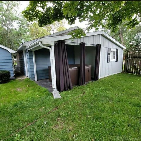 7127 Lake Street, Lexington, MI 48450