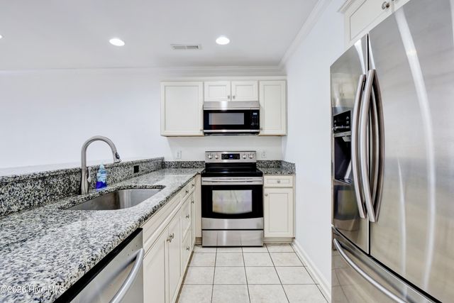 1741 S 41st Street Apt D, Wilmington, NC 28403