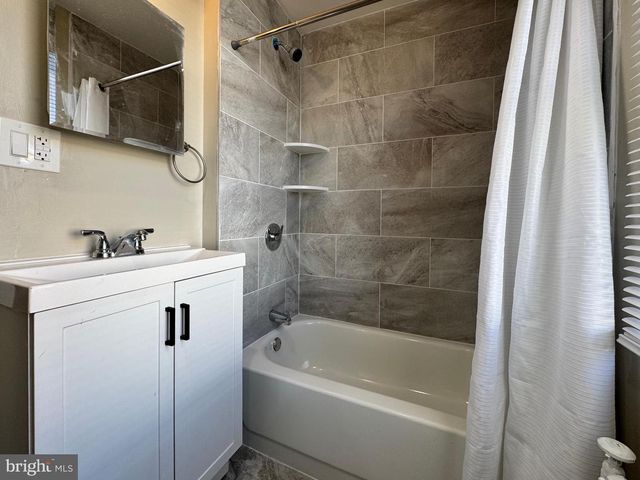 3110 AGATE ST, Philadelphia, PA 19134