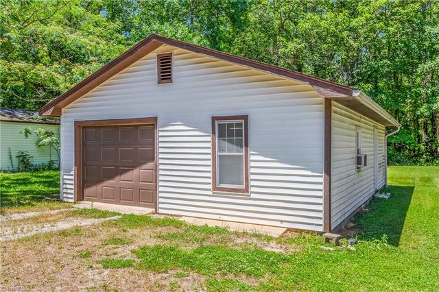 141 Winged Elm Lane, Mooresville, NC 28115