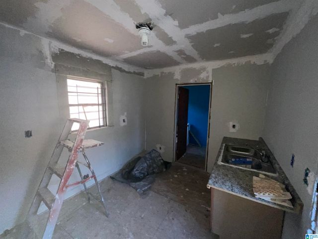 1262 AVENUE M, Birmingham, AL 35218