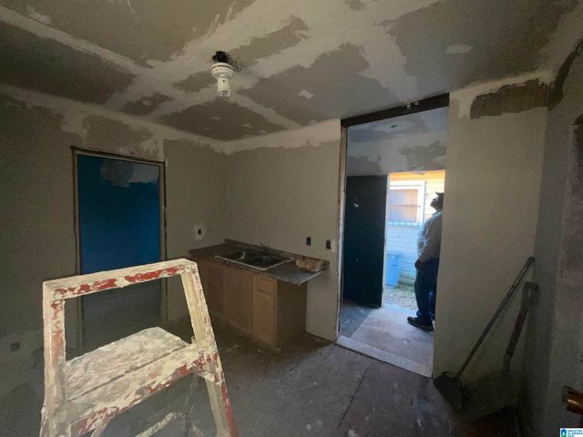 1262 AVENUE M, Birmingham, AL 35218