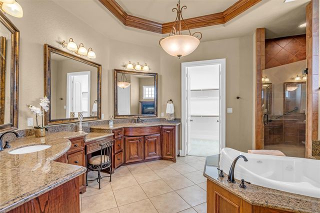 348 W Pines Drive, Montgomery, TX 77356