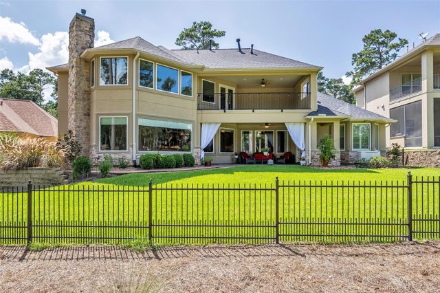 348 W Pines Drive, Montgomery, TX 77356