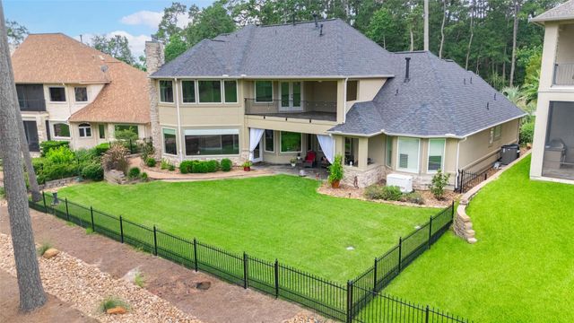 348 W Pines Drive, Montgomery, TX 77356