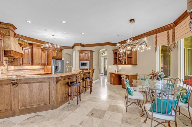 348 W Pines Drive, Montgomery, TX 77356