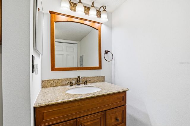 1799 N HIGHLAND AVENUE 5, Clearwater, FL 33755