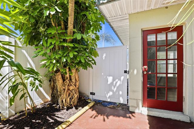 1799 N HIGHLAND AVENUE 5, Clearwater, FL 33755