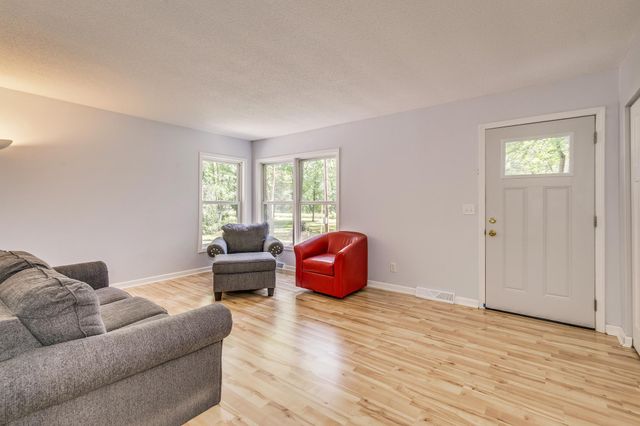 42130 Elmcrest Avenue, Harris, MN 55032