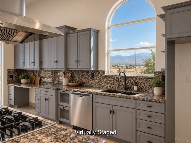 460 East Hickory Street, Pahrump, NV 89048