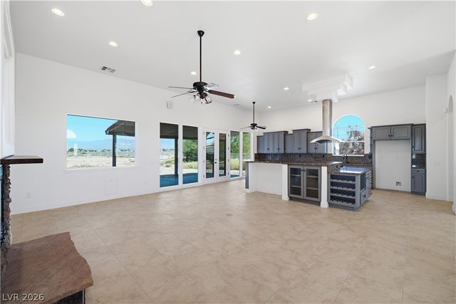 460 East Hickory Street, Pahrump, NV 89048