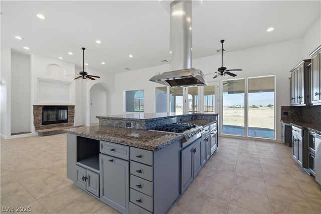 460 East Hickory Street, Pahrump, NV 89048