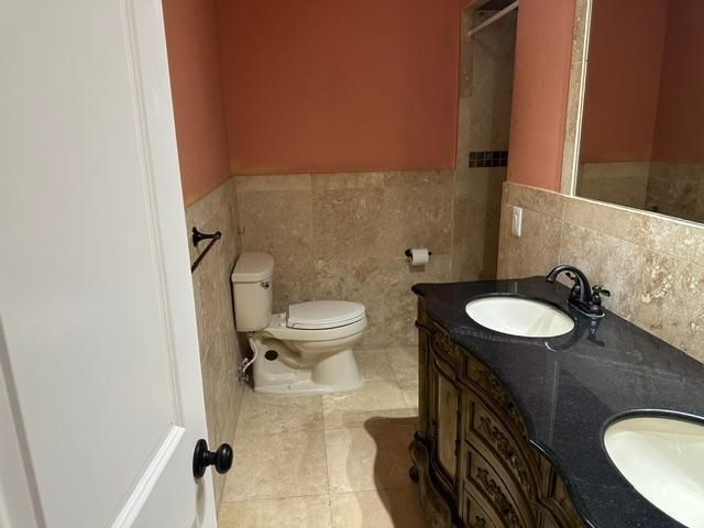 732 SE 11th Avenue, Deerfield Beach, FL 33441
