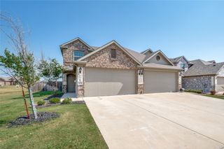 5002 Villas Drive, Sanger, TX 76266