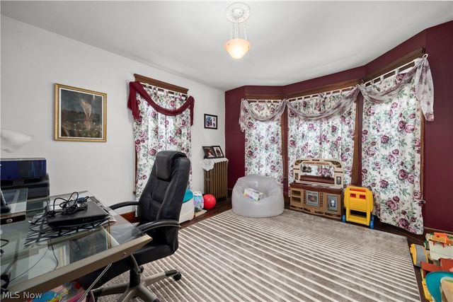 1032 W 4th Street, Lorain, OH 44052