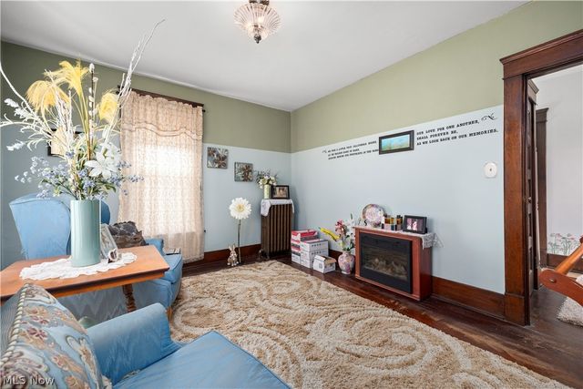 1032 W 4th Street, Lorain, OH 44052