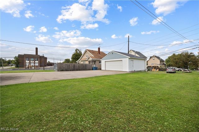 1032 W 4th Street, Lorain, OH 44052