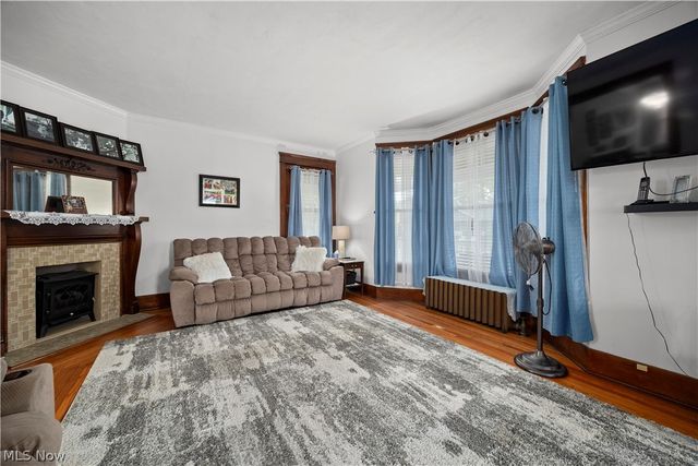 1032 W 4th Street, Lorain, OH 44052