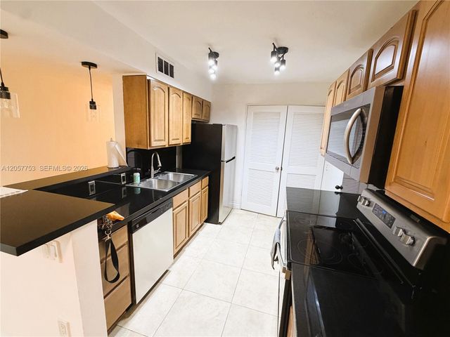 7483 SW 82nd Street A102, Miami, FL 33143
