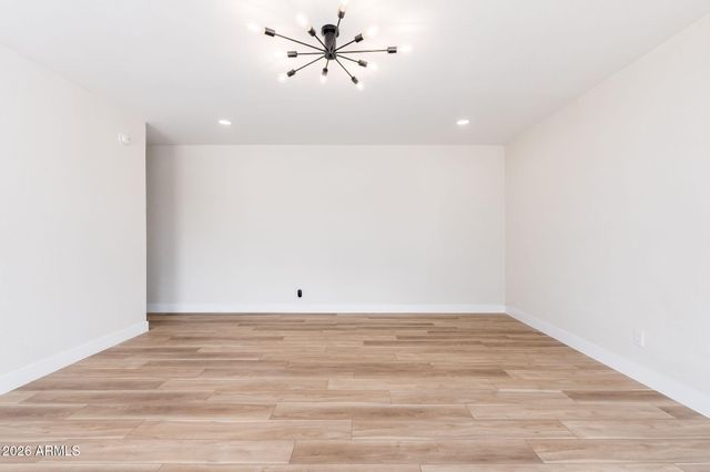 3830 W CLAREMONT Street, Phoenix, AZ 85019