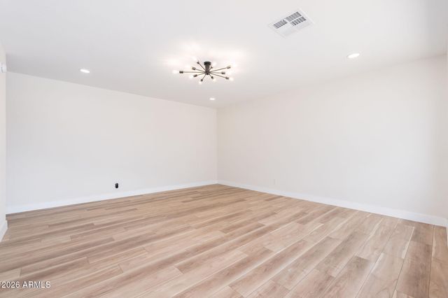 3830 W CLAREMONT Street, Phoenix, AZ 85019