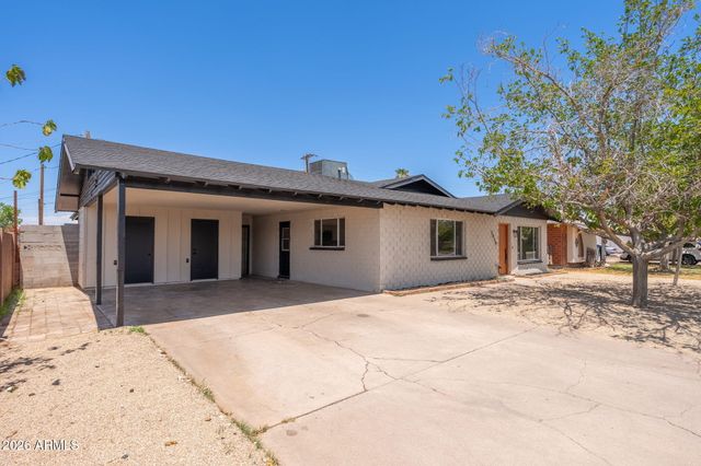 3830 W CLAREMONT Street, Phoenix, AZ 85019