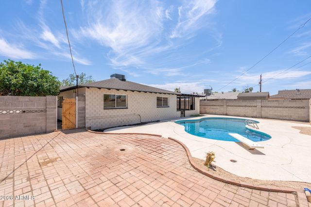 3830 W CLAREMONT Street, Phoenix, AZ 85019