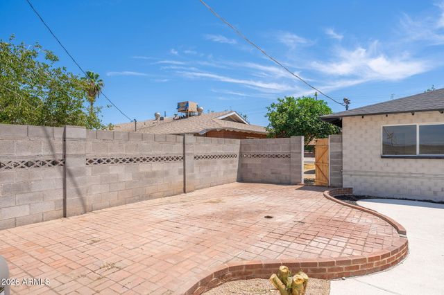 3830 W CLAREMONT Street, Phoenix, AZ 85019