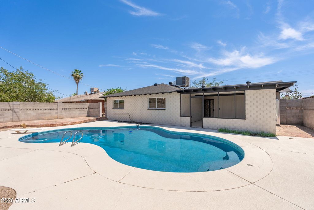 3830 W CLAREMONT Street, Phoenix, AZ 85019 — photo 2